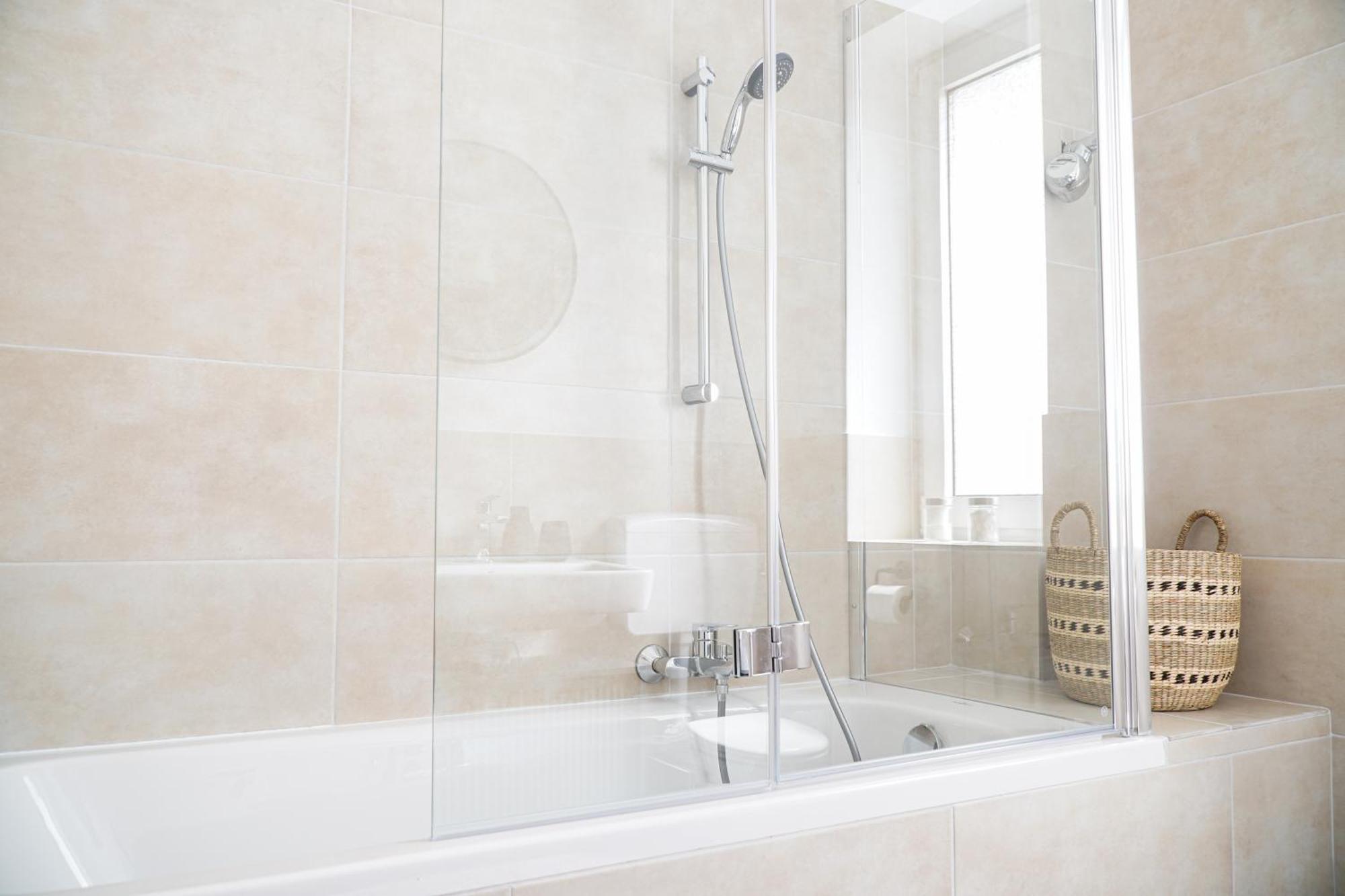 Homefy Balcony Apartment - Up To 4 People - Close To Fair - Free Parking Essen Ngoại thất bức ảnh